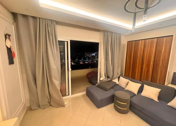 Sandy Sea View Apartment *