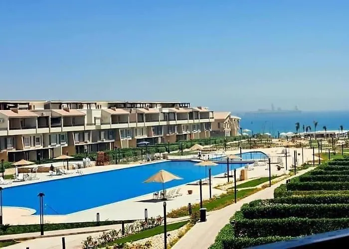 Sandy Sea View Apartment Ain Sukhna