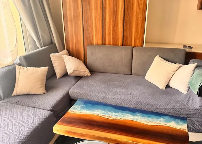 Sandy Sea View Apartment *